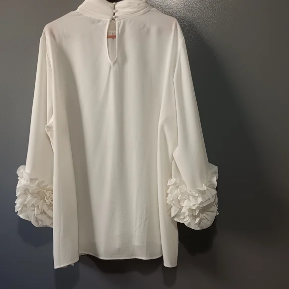 Elegant White Women's Top with Ruffle Sleeves - Picture 4 of 8